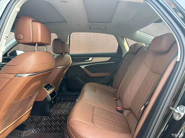 【图】21年21款45奥迪a6l 黑棕配色 5.7万公里 私家一手_奥迪a6l/a6(