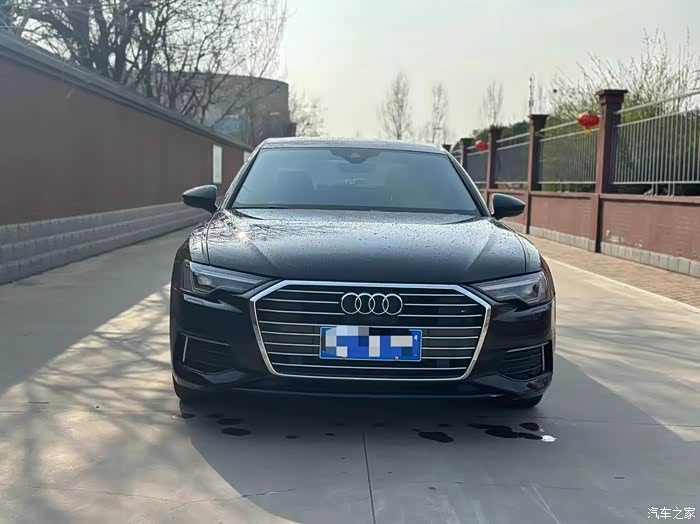 21年21款45奥迪a6l黑棕配色57万公里私家一手