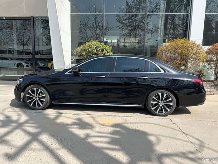 奔驰e级新能源2022款改款e350el插电式