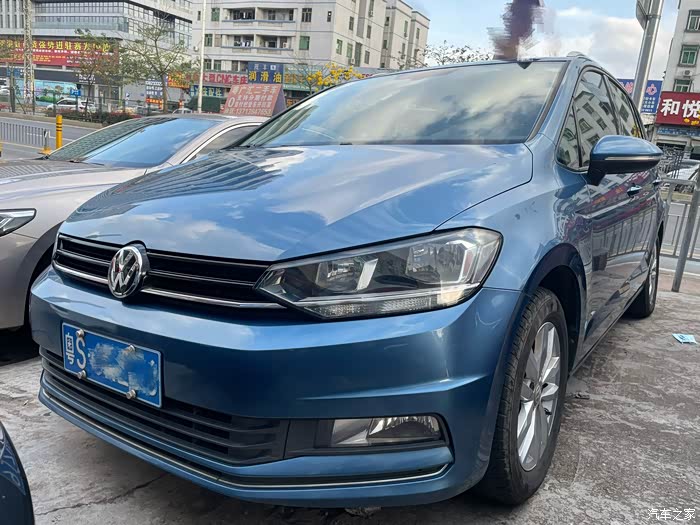2017年9月大众途安l18款7座风尚版14t排量自