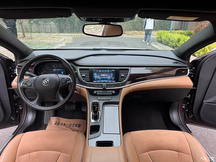 新到17年别克君越20t精英版5万公里原版原漆成色极新