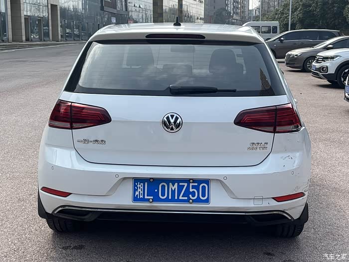 大众高尔夫2019款280tsi自动舒适型行驶6