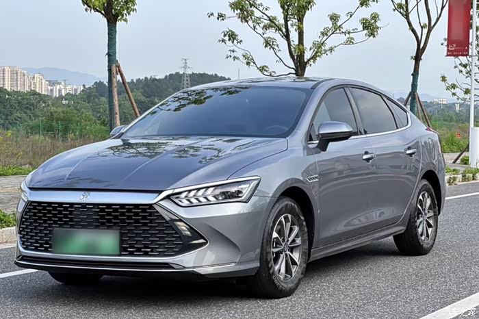 比亚迪秦plus—王朝系列性价比之王
