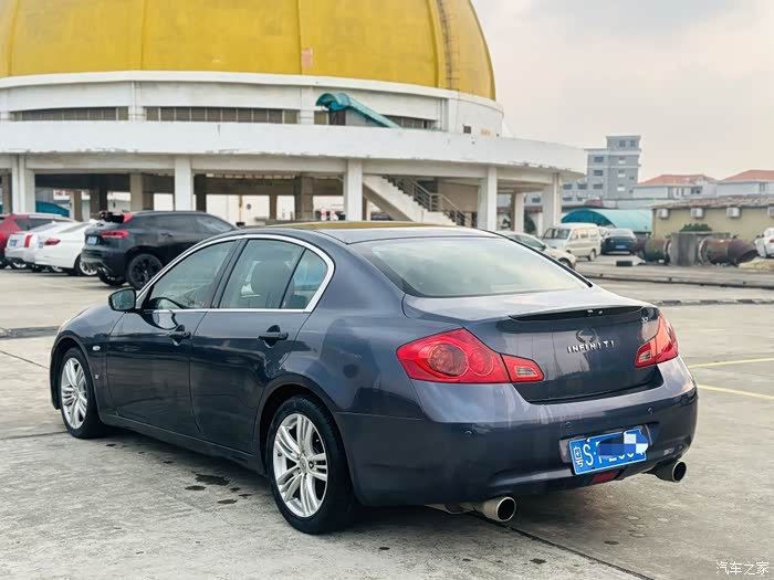 31810年英菲尼迪g25sedan豪华运动版