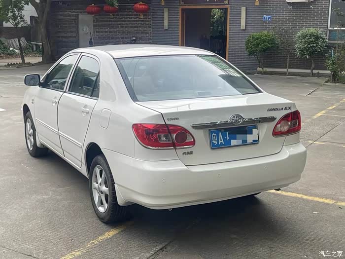 12年丰田花冠1.6排量,广州牌一手车公里数12万