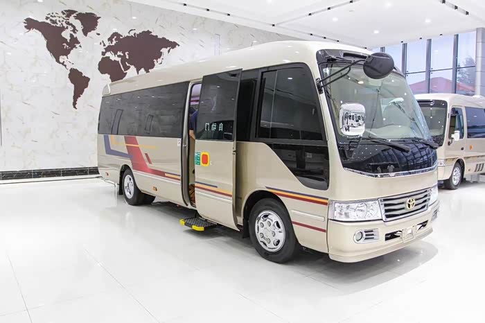 丰田考斯特16座企业接待车