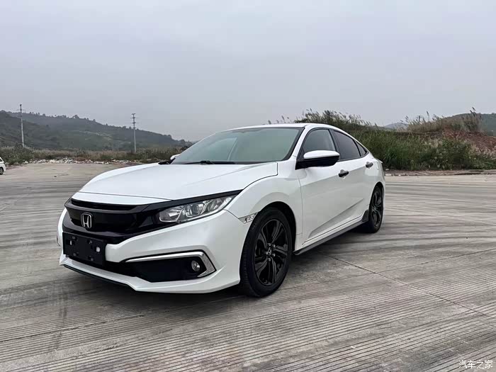 19年本田思域劲动版15排量一手车到车行铁件原漆6万