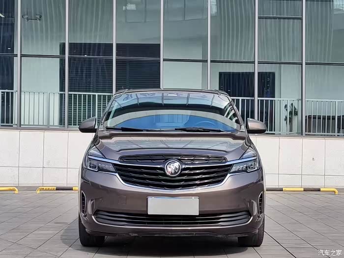 点击:>1|回复:>0别克gl8论坛>2022年别克gl8652路上公务舱,全车原版