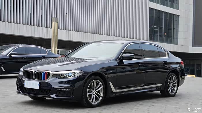 到店19年525lim运动套装19年上户8万公里一个