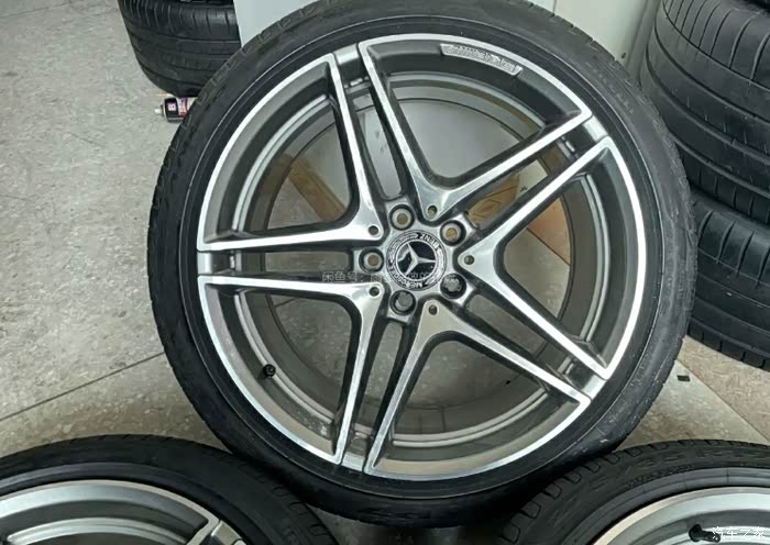 奔驰19寸amg63s轮毂轮胎精品套件