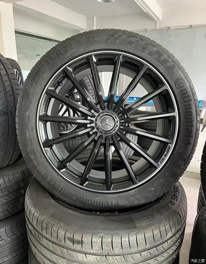 22寸奔驰gls63系列轮毂轮胎精品套件感兴趣的可以来