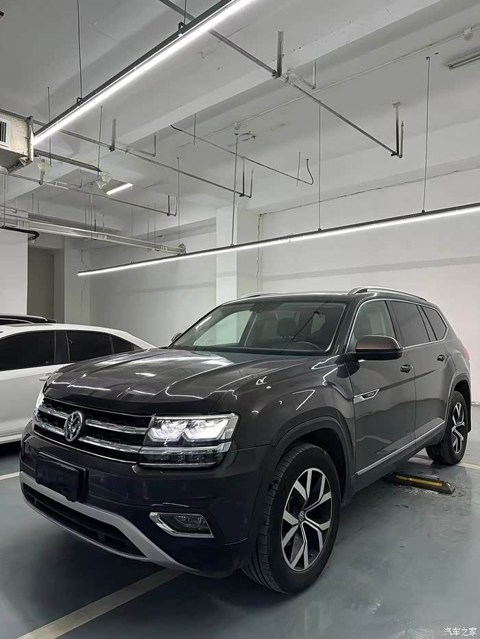 98万 新到18年大众途昂,2.0t,全