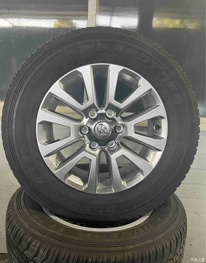 18寸丰田霸道普拉多轮毂轮胎一套喜欢的看过来