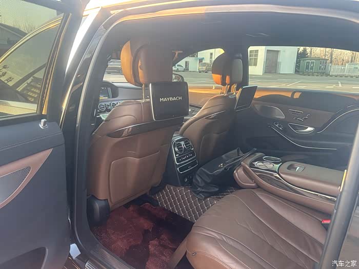 点击:>1|回复:>0奔驰s级论坛>17年迈巴赫s400l,全车车衣,全车仅两个做