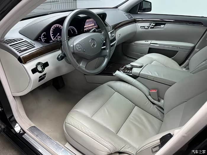 2011年奔驰s300l豪华全车3件喷漆公里数实表16万公里嘎嘎