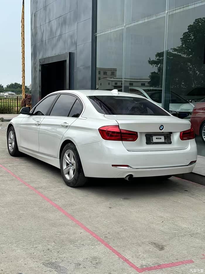 2016年宝马3系加长版,5.6万公里,原版车况