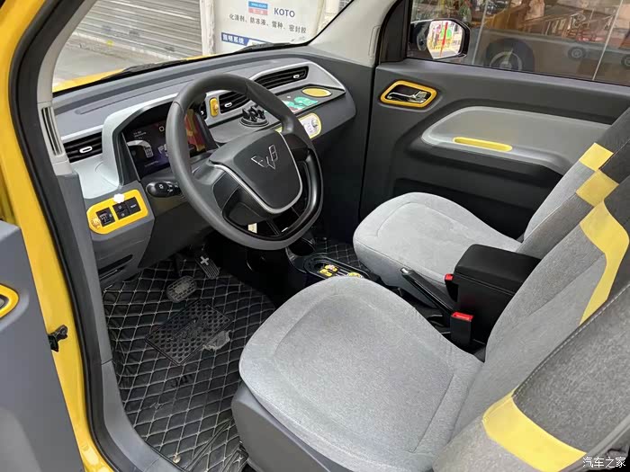 22年五菱宏光mini马卡龙170续航两门4座个人一手