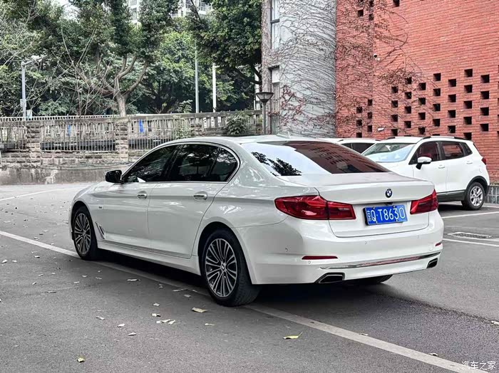 宝马5系 2018款 530li 尊享型 豪华套装 13万公