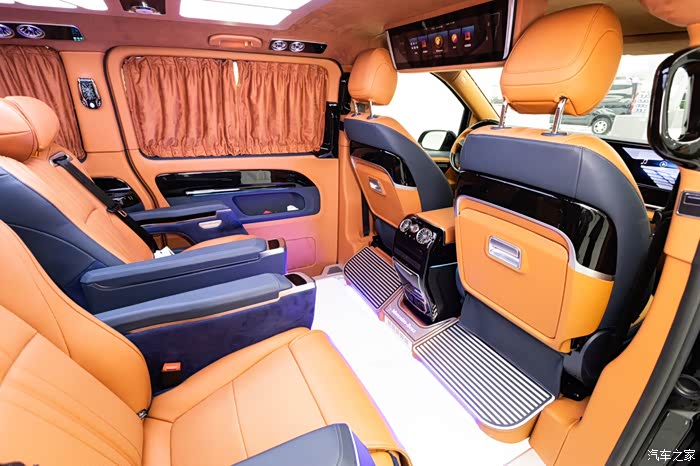 奔驰威霆升级案例|中控三联屏  非凡新体验