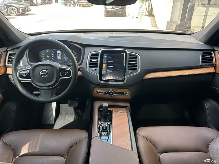 沃尔沃xc902021款b5智行豪华版7座