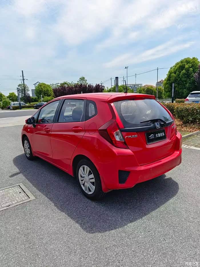 拿下17年极品本田飞度,1.5l自动,个人一手,原版车况,4