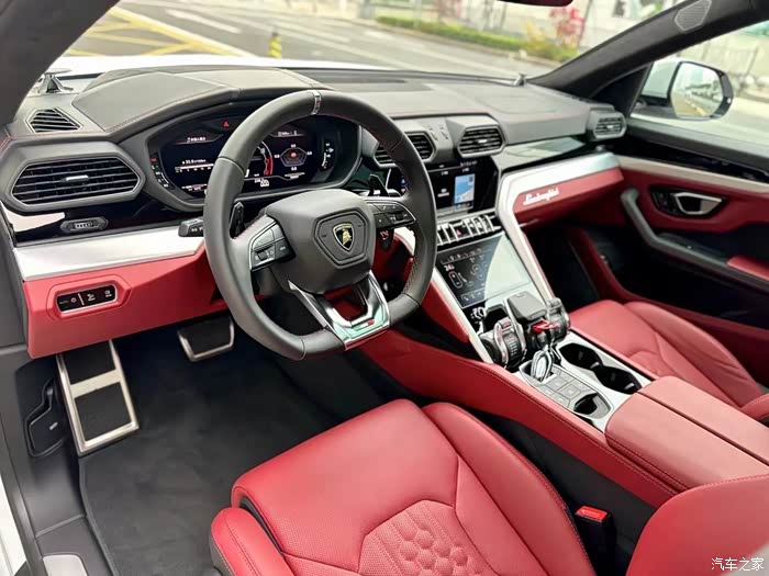 24年1月兰博基尼uruss店内在手非常new