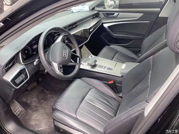 出售21年奥迪a6l45臻选致雅安全行驶6万公里分期