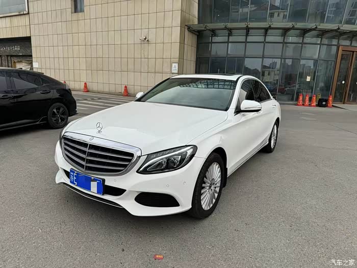 到店17年奔驰c180l改款时尚九速行驶10万公里精品车况