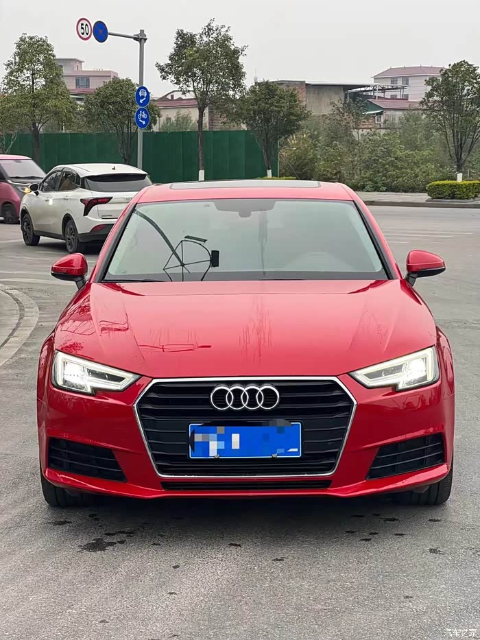 17年9月上牌奥迪a4l时尚型一手0过户车况原版一颗