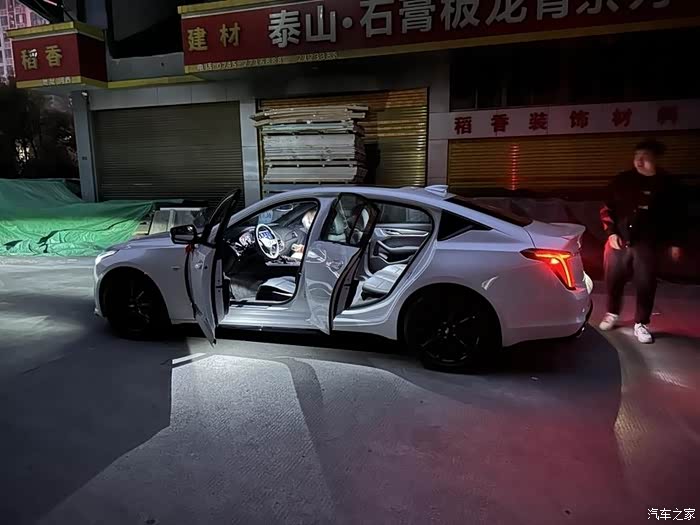 凯迪拉克ct5驾驶感受顶级指哪打哪操控无懈可击平常喜欢