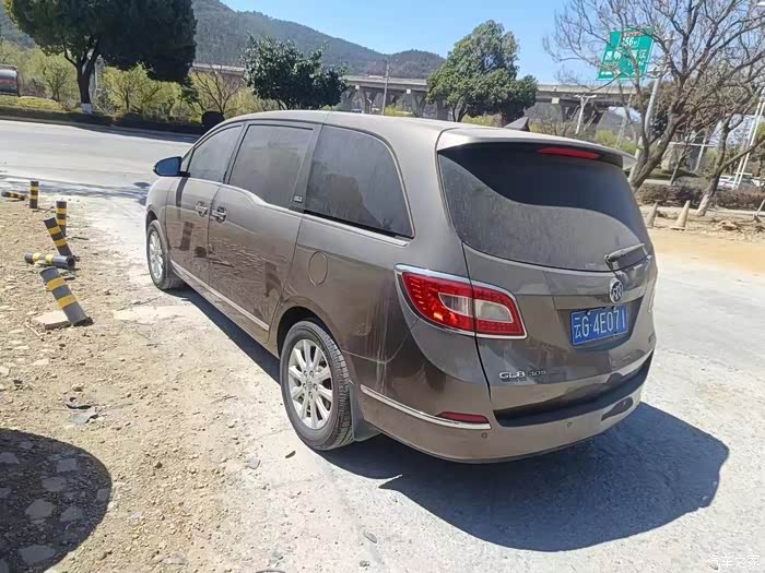 远程拿下11年上牌别克gl8排量30高配后排座椅通风