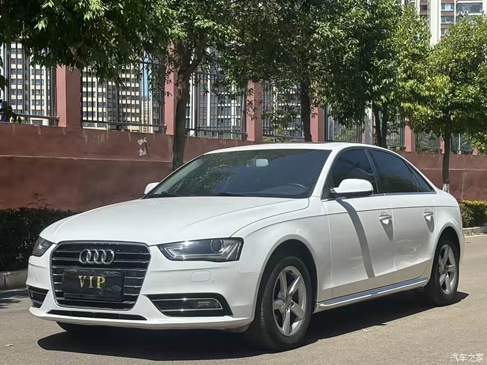 16款15年9月上牌奥迪a4标准型20t双电动座椅