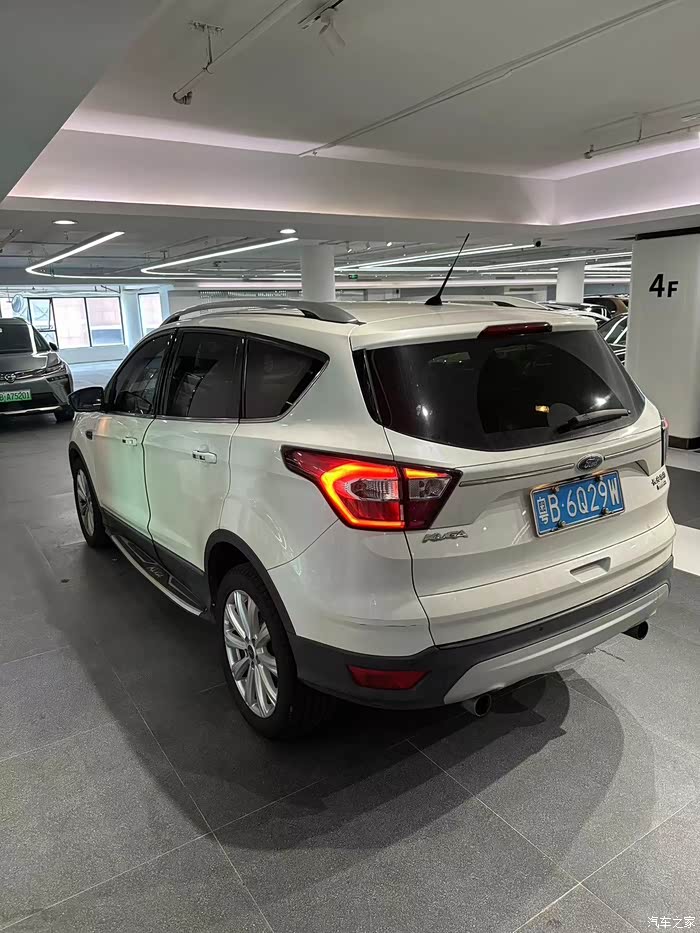 2017翼虎四驱 2.0t 245豪翼版 白色,17年1月上