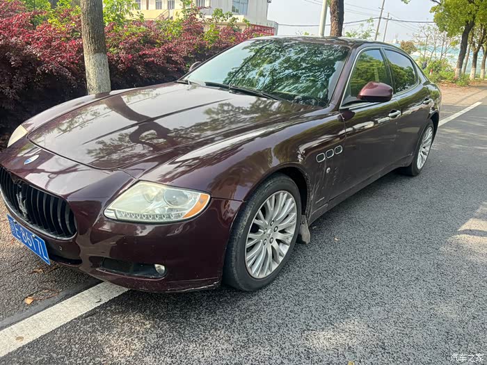 12年玛莎拉蒂总裁换了一个大灯上海提车价格11万