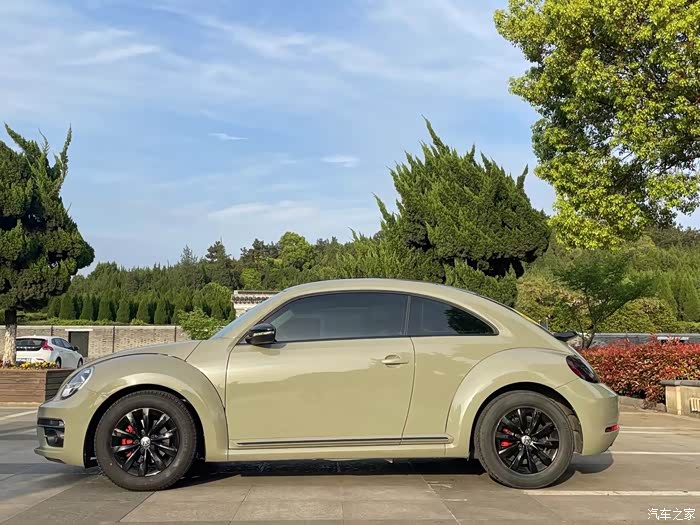 17年甲壳虫极品车况安全行驶6万多公里改装花了2万多小