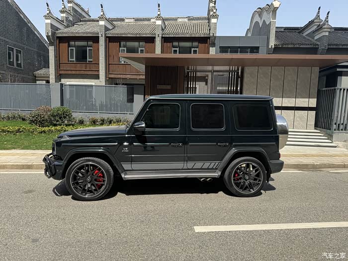 19年奔驰g500全套升级g6310活塞卡钳碳纤维内饰
