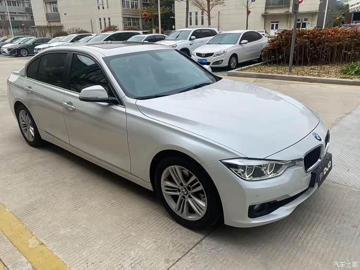 点击:>1|回复:>0宝马3系论坛>17年宝马320,实表3万公里一手车.