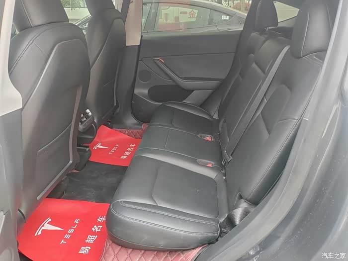 22年特斯拉modely高性能版本