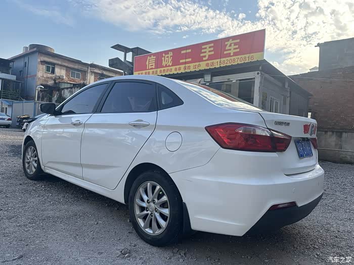 16年安悦翔v7,1.6手动挡,保险到明年三月,全款一个多点