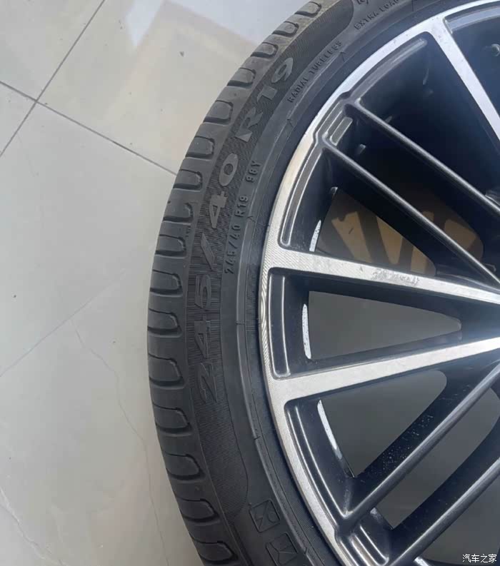 19寸宝马530轮毂轮胎一套喜欢的看过来