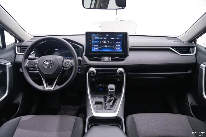 丰田rav4荣放2020款20lcvt两驱风尚版