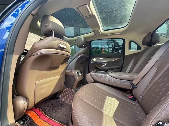 新的19年奔驰e300l时尚型车况无重大事故精品