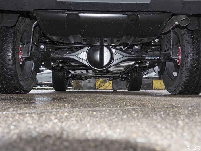 bj40荣耀版底盘减配,偷工减料?关于这个事情,我是这么看的