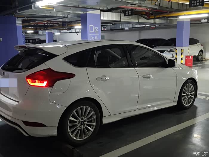 5t两厢运动版福克斯