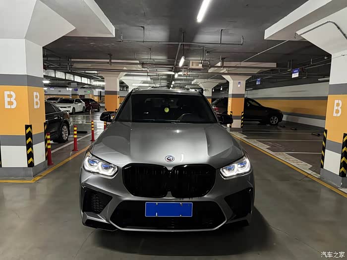 特价出宝马x5m50周年纪念版多宁顿灰黑内二手车