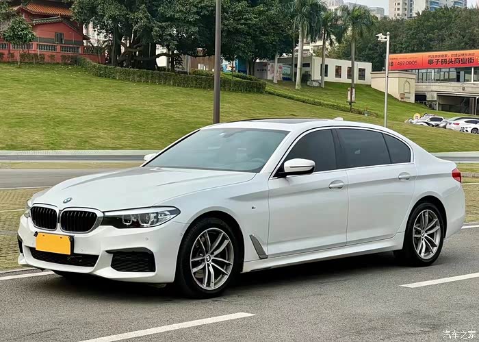 点击:>1|回复:>0宝马5系论坛>出售宝马525lim运动套装,2020年6月8.
