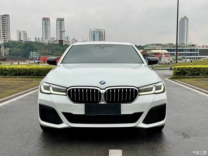 出售宝马5系2021款525lim运动套装2021年
