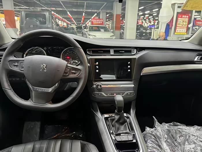【标致408】20款十周年质臻版 新车指导价139700 店