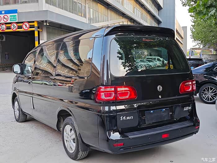 出售18年东风菱智m5l