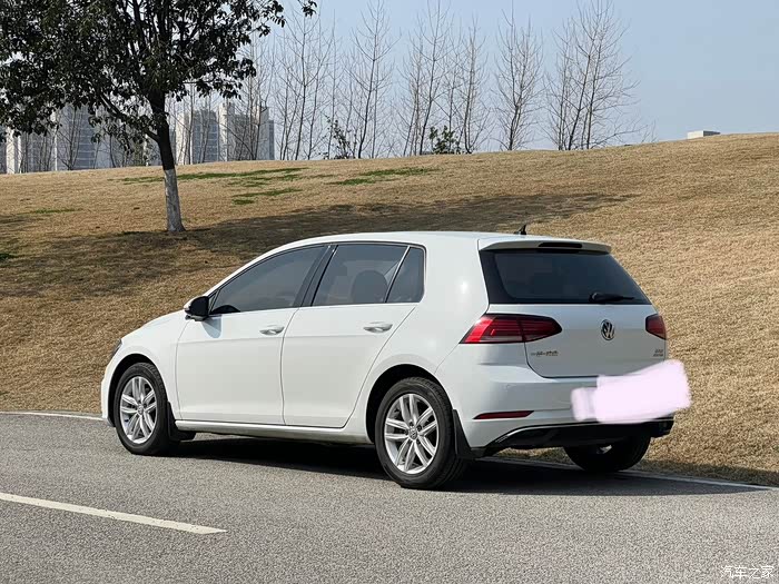 大众高尔夫2019款280tsi自动舒适型66万